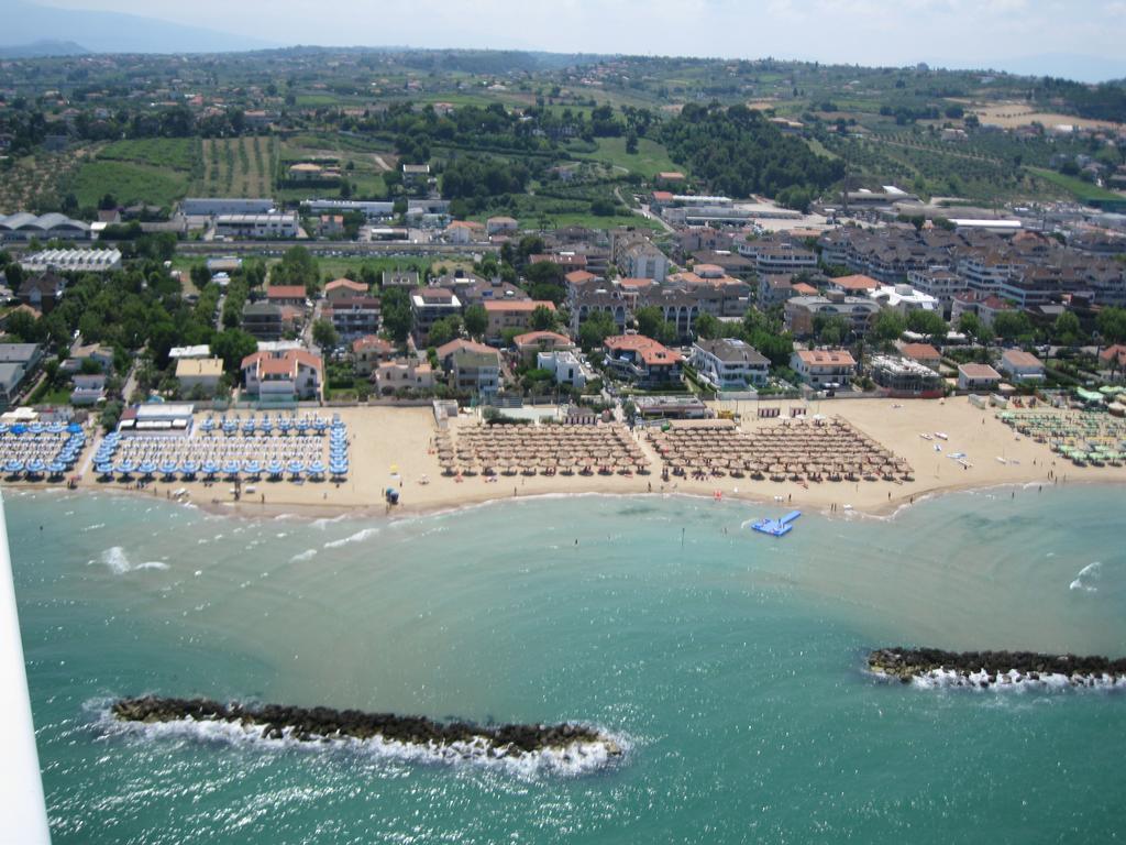 Holiday Dreams Apartment Francavilla Al Mare Ngoại thất bức ảnh